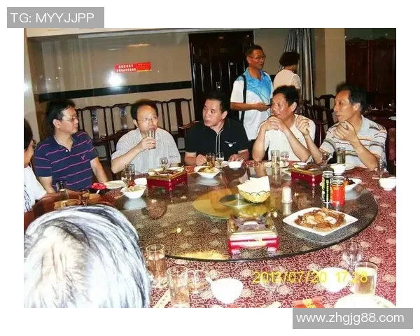 足球明星重聚合照回忆青春岁月友情永存